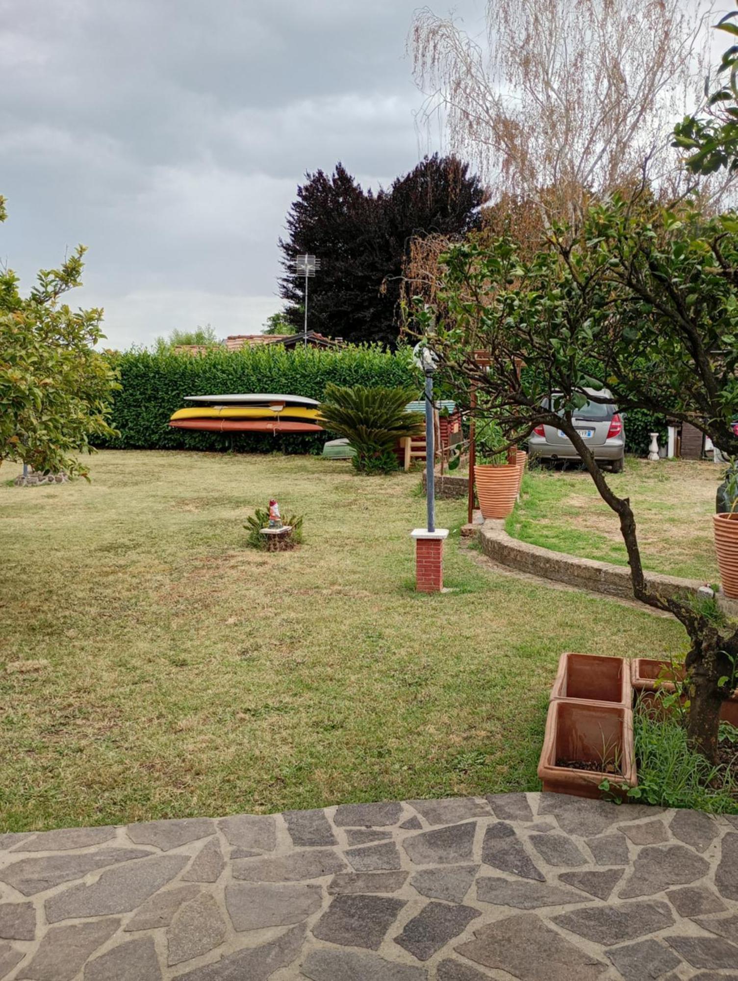 Independent Villa With Private Beach On The Lake Bracciano  Exterior foto